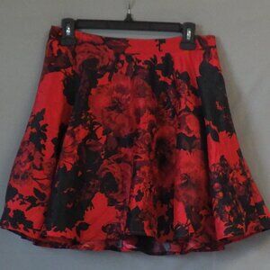 City Triangles Red Floral Skirt Size 7